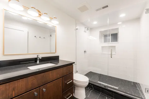 $5,300 | 1954 North Sheffield Avenue, Unit 1, Chicago, IL 60614