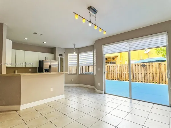 $3,050 | 16603 Southwest 79th Terrace, Miami, FL 33193