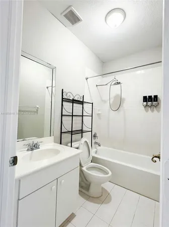 $3,050 | 16603 Southwest 79th Terrace, Miami, FL 33193