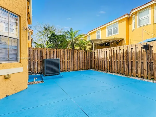 $3,050 | 16603 Southwest 79th Terrace, Miami, FL 33193