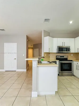 $3,050 | 16603 Southwest 79th Terrace, Miami, FL 33193