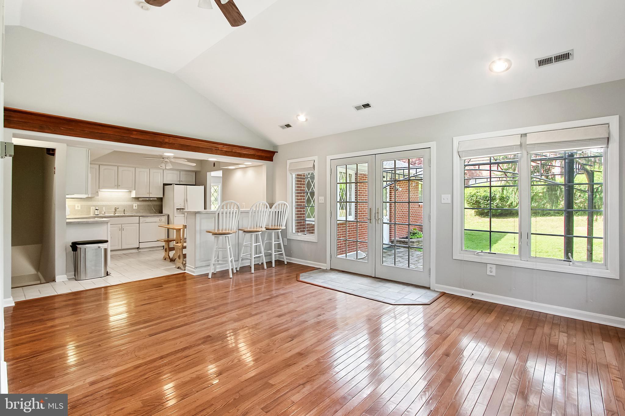 1103 Peachtree Road Fallston, MD 21047 - Photo 3 of 27