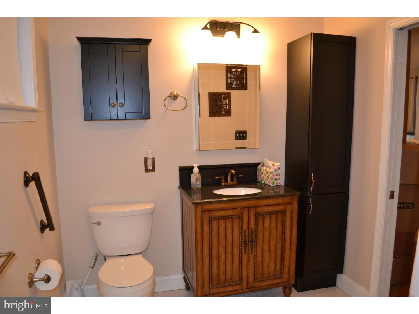 3815 Millbrook Road Philadelphia, PA 19154 - Photo 20 of 25 In-law Suite