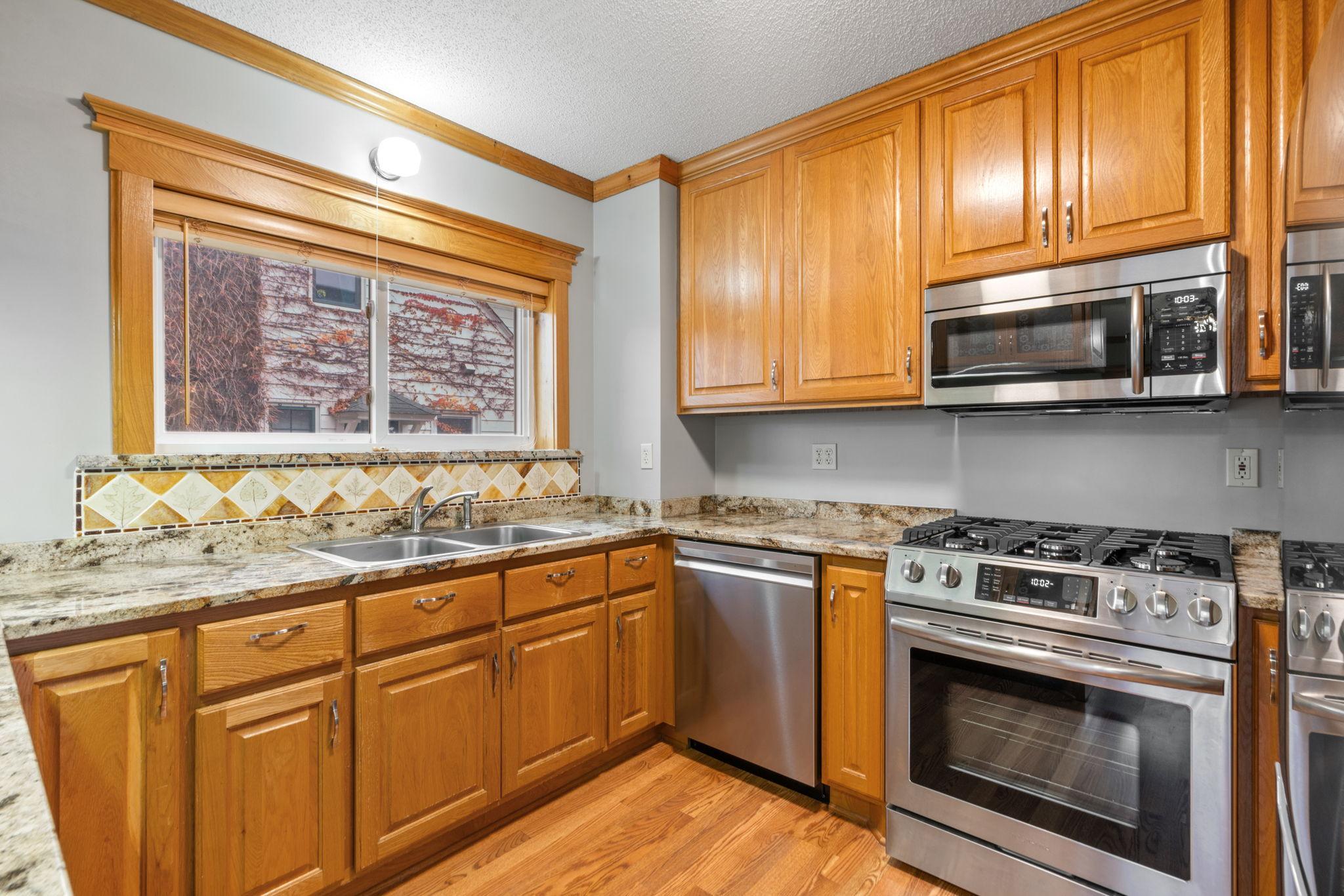 604 Maple Avenue Waverly, MN 55390 - Photo 9 of 71