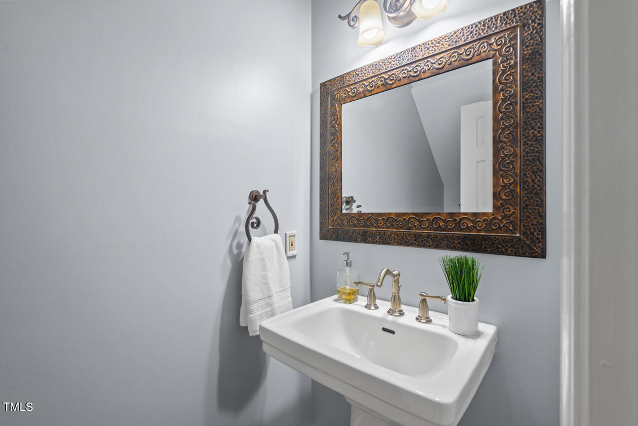 8012 Llewellyn Court Raleigh, NC 27613 - Photo 25 of 68 Half Bath
