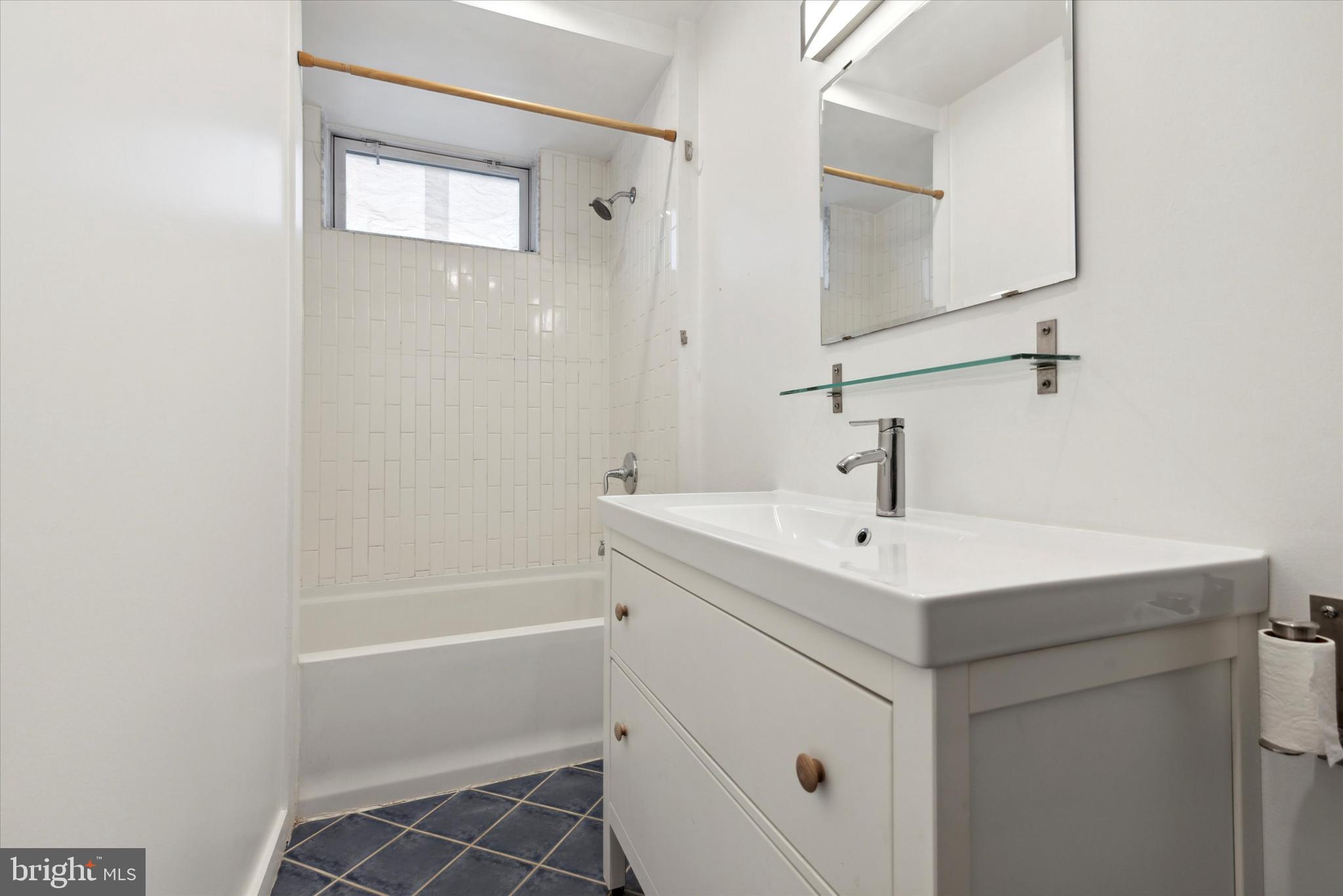 1432 Cadwallader Street, Unit 2 Philadelphia, PA 19122 - Photo 11 of 15