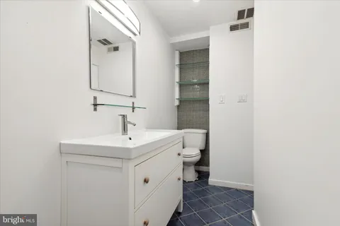 $1,695 | 1432 Cadwallader Street, Unit 2, Philadelphia, PA 19122