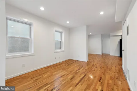 $1,695 | 1432 Cadwallader Street, Unit 2, Philadelphia, PA 19122