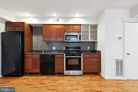 $1,695 | 1432 Cadwallader Street, Unit 2, Philadelphia, PA 19122