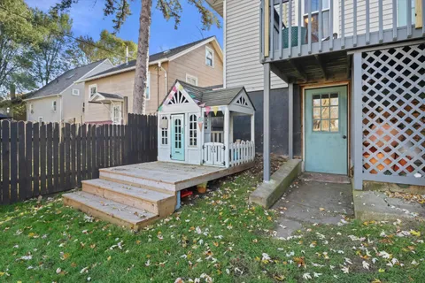 $215,000 | 219 East Howard Street, Portage, WI 53901