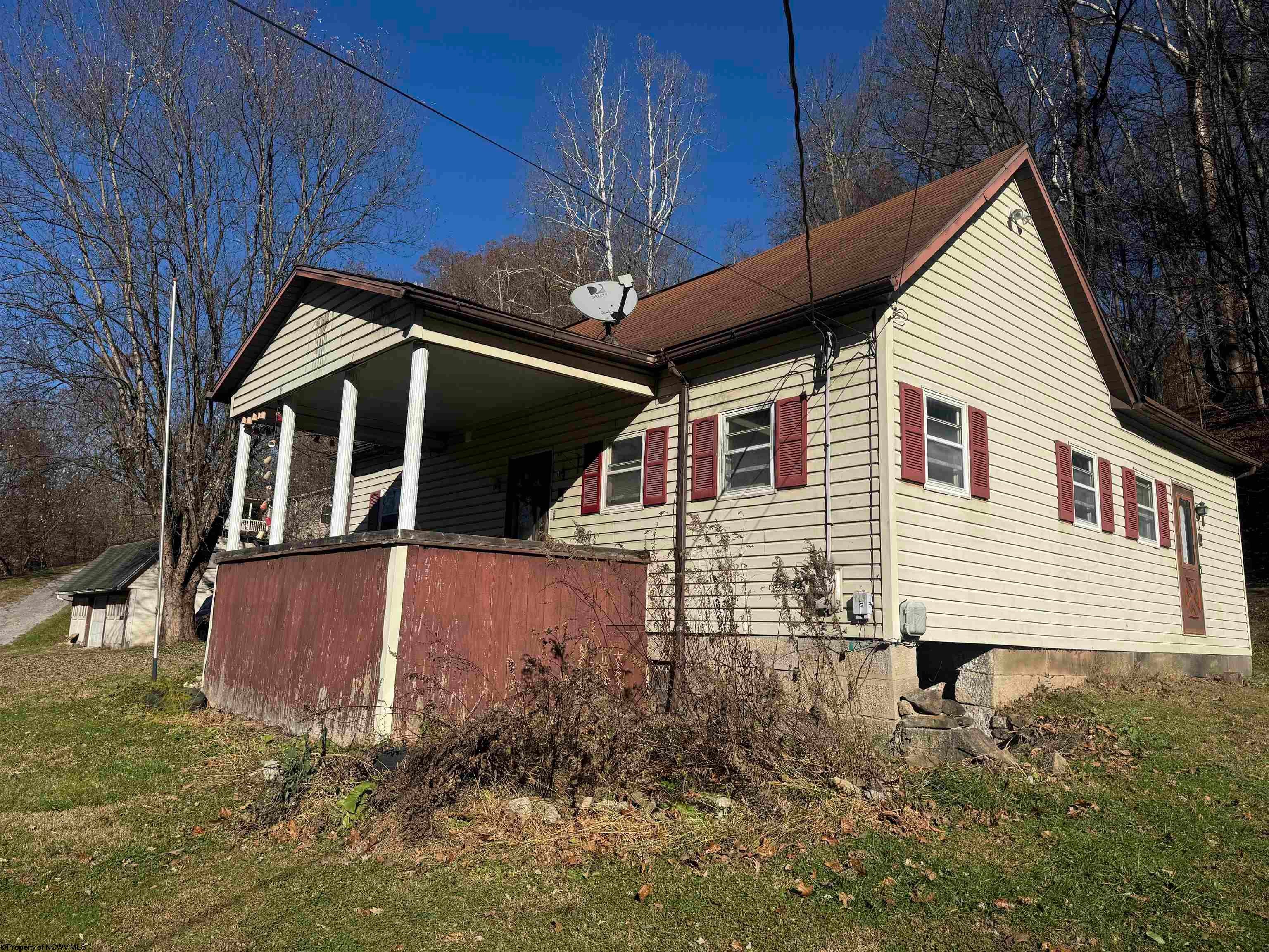5961 Fairmont Road Rivesville, WV 26588 - Photo 2 of 23 Gallery Image 2