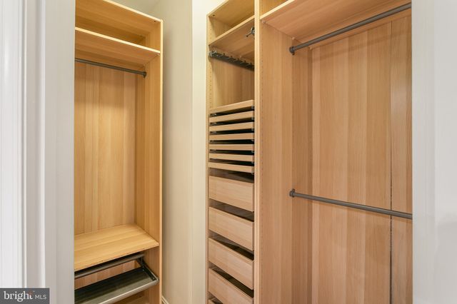 $380,000 | 4551 Strutfield Lane, Unit 4229, Alexandria, VA 22311