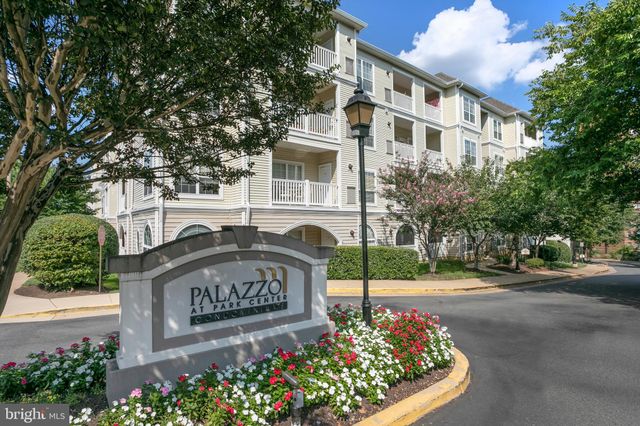 $380,000 | 4551 Strutfield Lane, Unit 4229, Alexandria, VA 22311