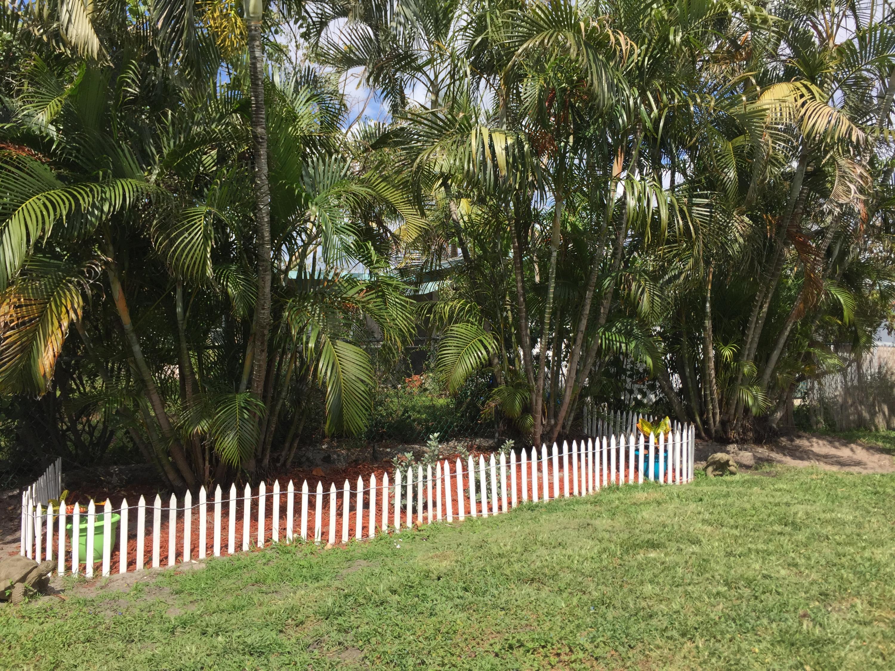 1030 Old Boynton Road Boynton Beach, FL 33426 - Photo 24 of 30 backyard