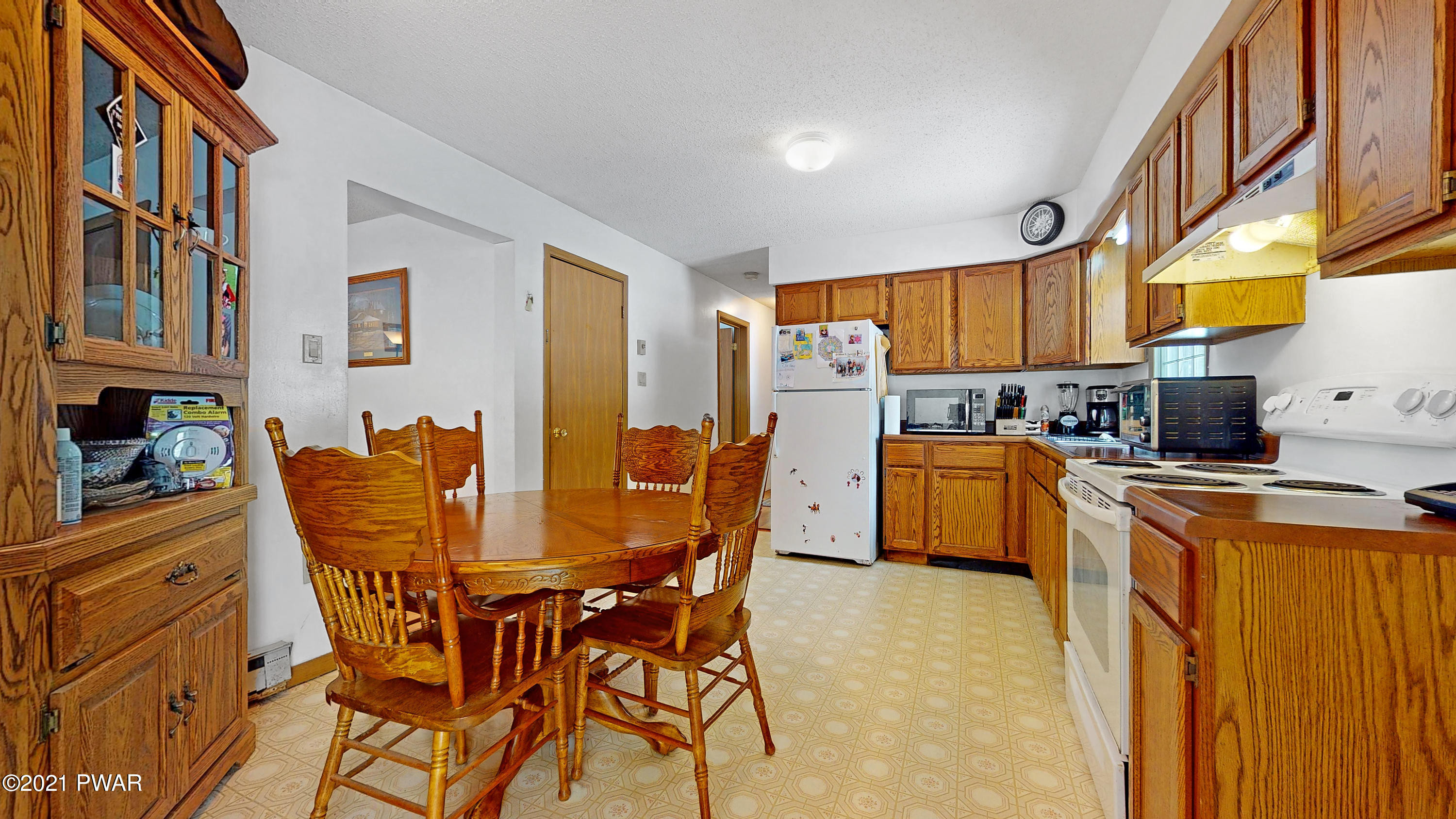 271 Sawkill Road Milford, PA 18337 - Photo 4 of 40 271-Sawkill-Rd-03052021_100702