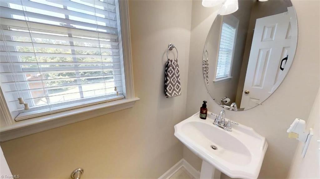 571 Carson Road Pilot Mountain, NC 27041 - Photo 20 of 30 Main level powder room.