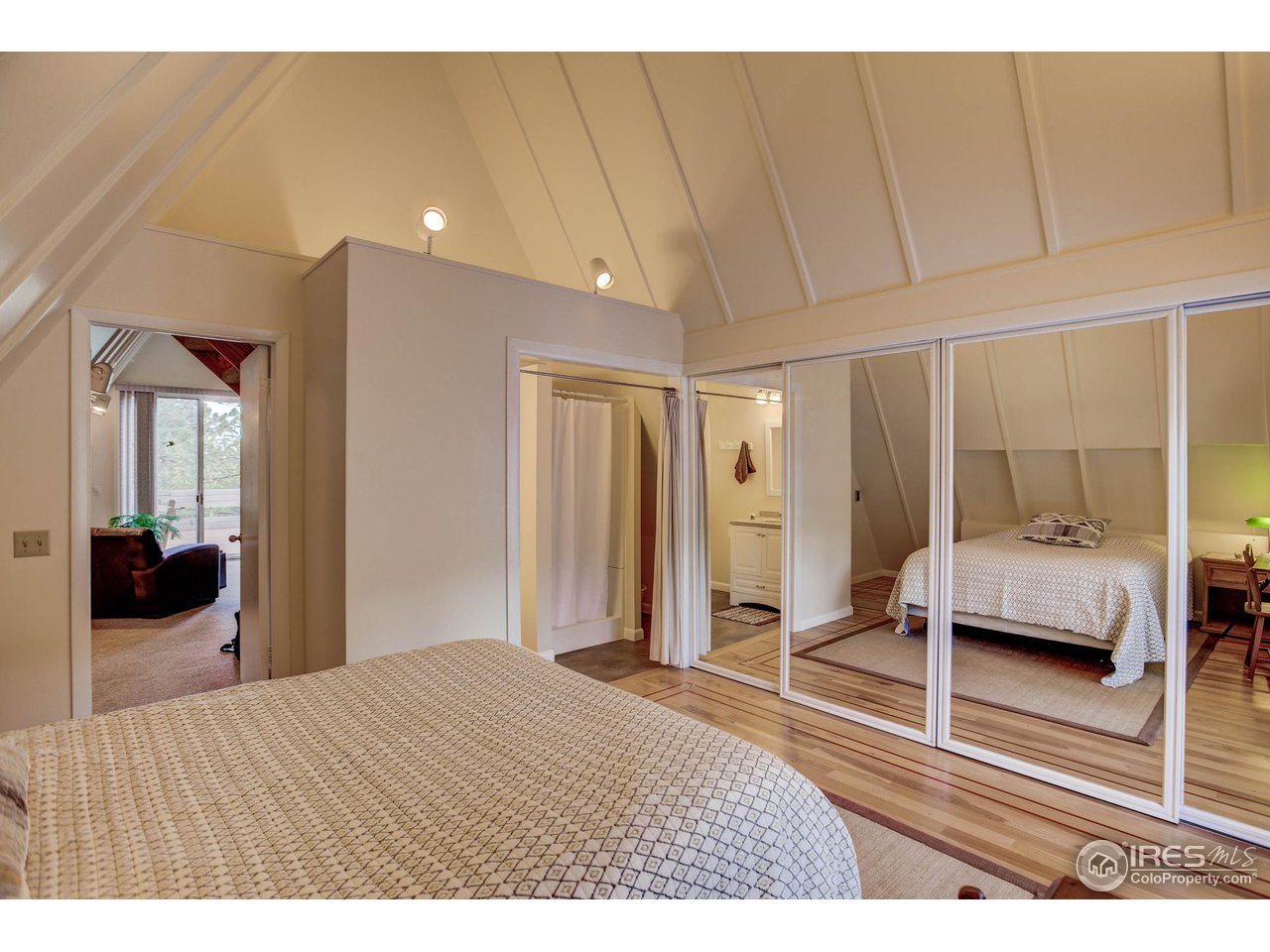 255 Cherokee Road Lyons, CO 80540 - Photo 12 of 37 Gallery Image 12