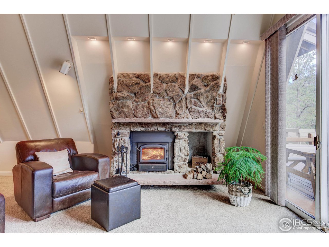 255 Cherokee Road Lyons, CO 80540 - Photo 18 of 37 Gallery Image 18