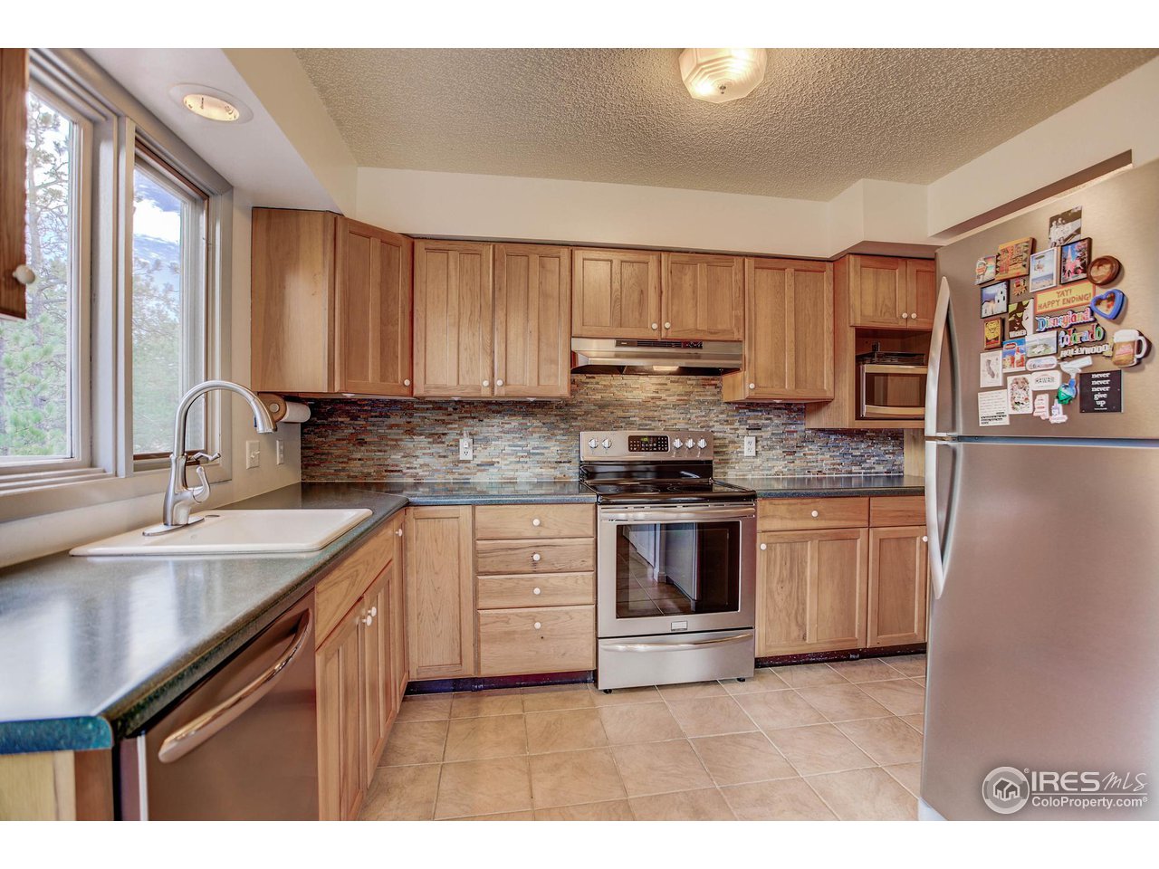 255 Cherokee Road Lyons, CO 80540 - Photo 5 of 37 Gallery Image 5