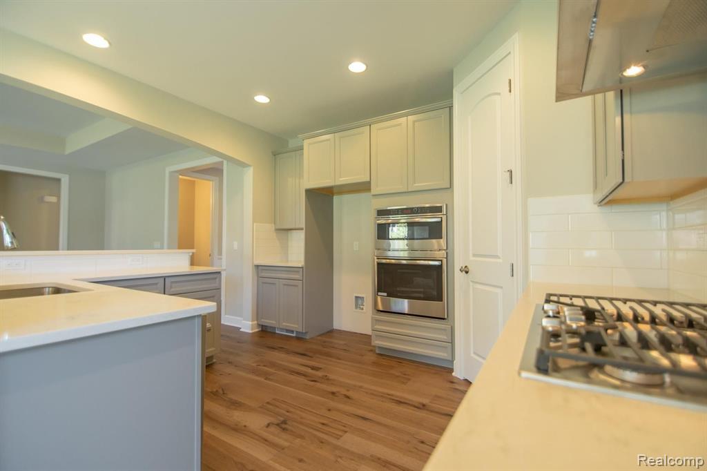 5475 Woodfall Road Clarkston, MI 48348 - Photo 21 of 33 Gallery Image 21