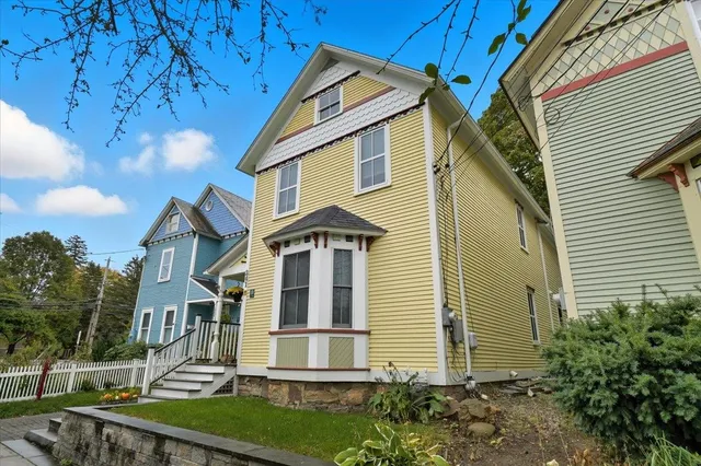 $769,000 | 241 Loomis Street, Burlington, VT 05401
