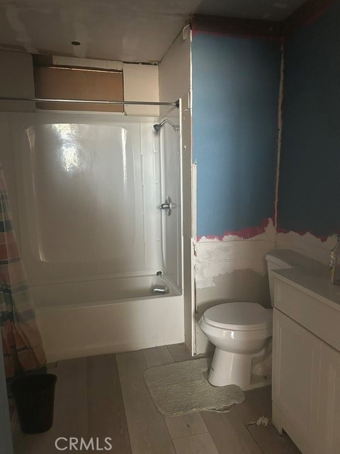 35057 Birch Road Barstow, CA 92311 - Photo 15 of 15 a bathroom with a shower and a toilet
