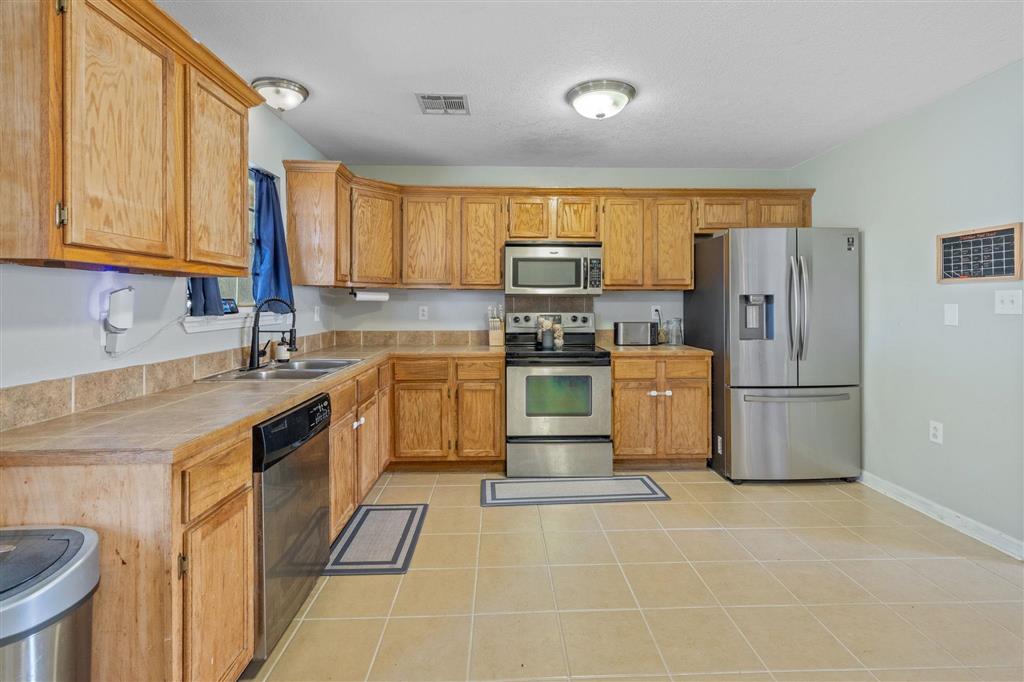 1306 Cathy Lane Jennings, LA 70546 - Photo 5 of 15