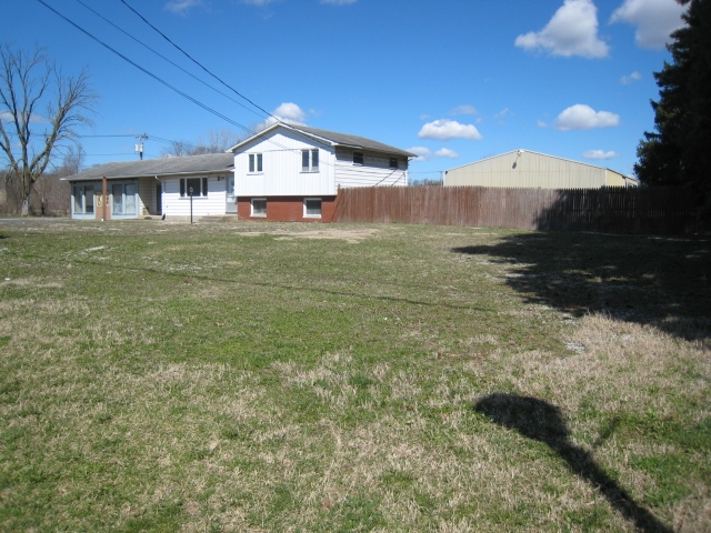 814 West Douglas Road Mishawaka, IN 46545 - Photo 4 of 10 Gallery Image 4