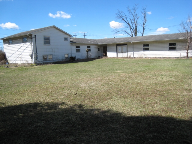 814 West Douglas Road Mishawaka, IN 46545 - Photo 7 of 10 Gallery Image 7