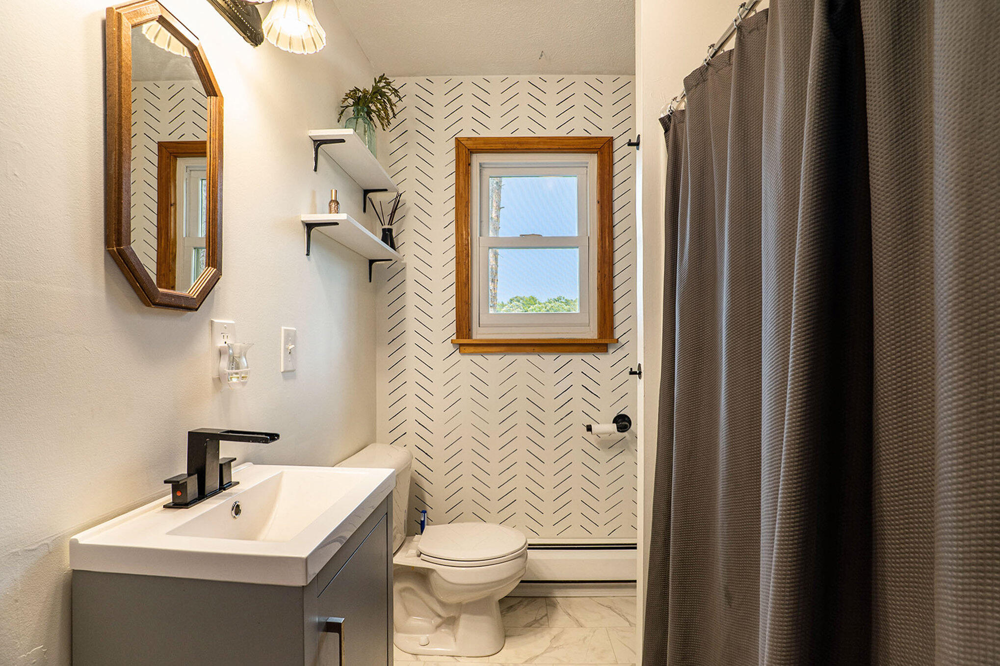 10601 West Colby Road Gowen, MI 49326 - Photo 11 of 20 Bathroom