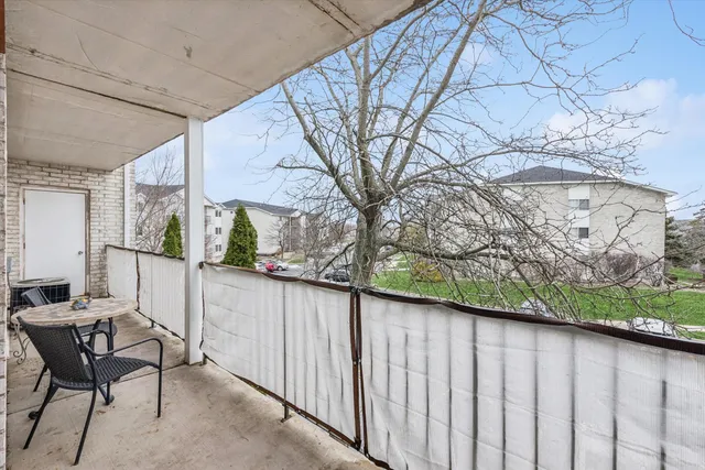 $176,900 | 400 Sturdy Road, Unit 8A, Valparaiso, IN 46383