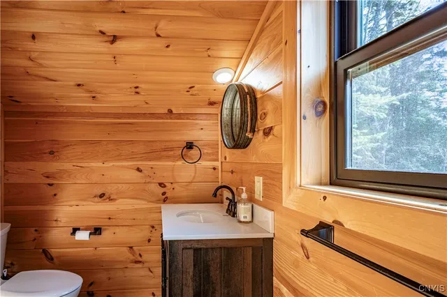 $915,000 | 617 Big Brook Road, Indian Lake, NY 12842