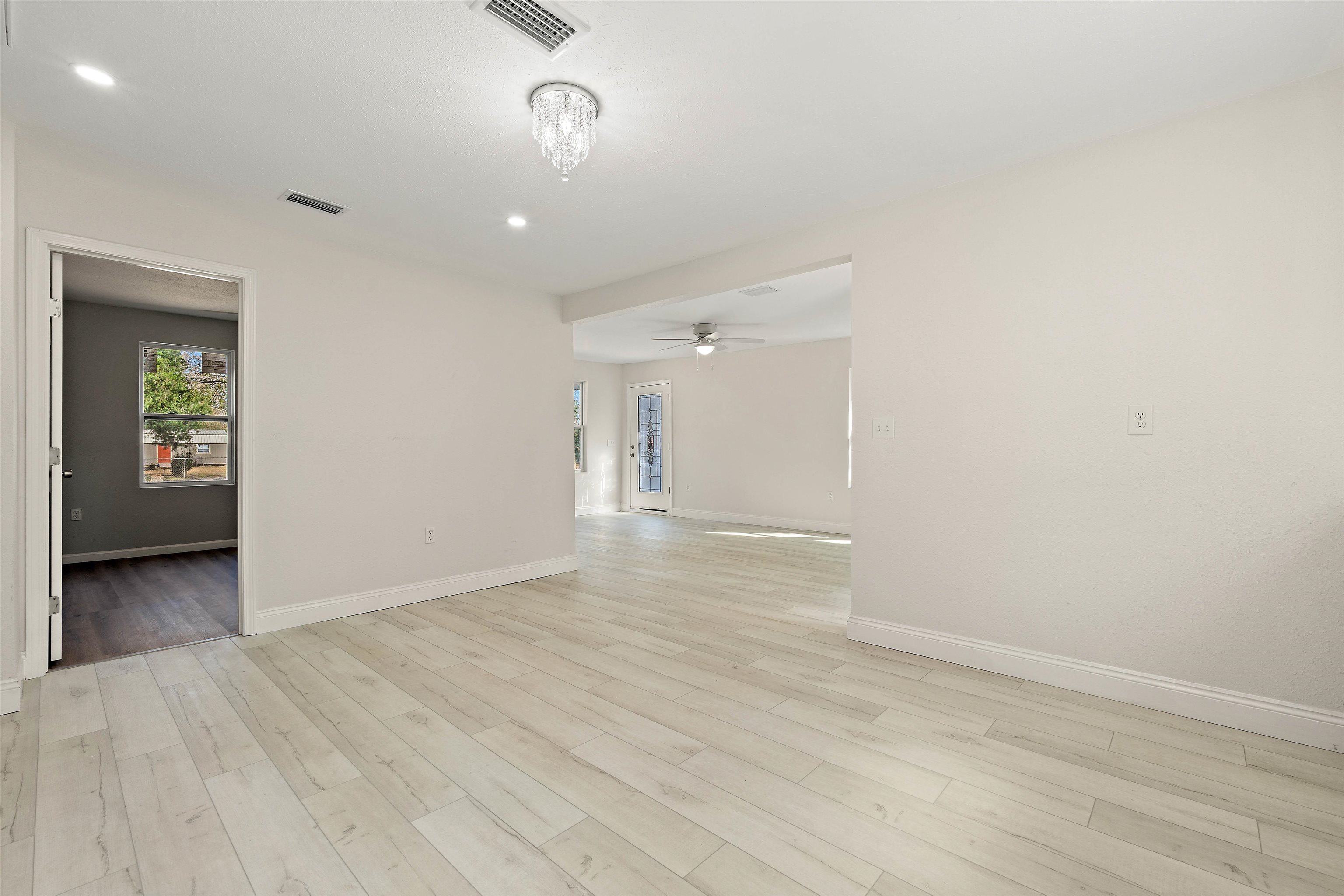 615 West Marigold Avenue Foley, AL 36535 - Photo 3 of 23