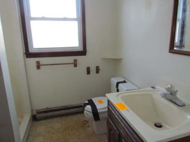 141 Merrimack Street Hooksett, NH 03106 - Photo 3 of 22 Gallery Image 3