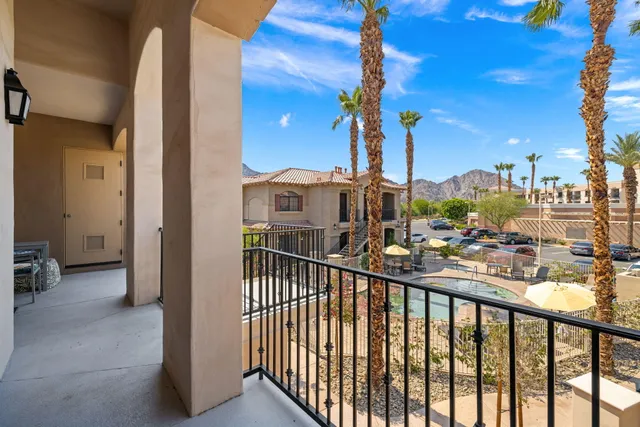 $325,950 | 50700 Santa Rosa Plaza, Unit 7, La Quinta, CA 92253