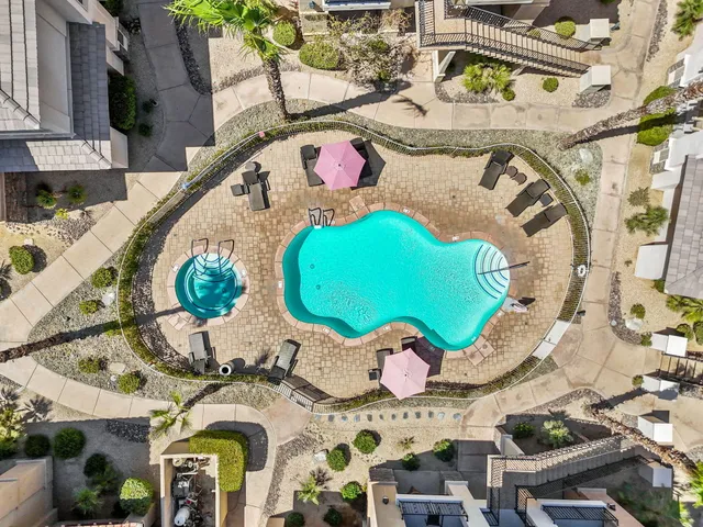 $325,950 | 50700 Santa Rosa Plaza, Unit 7, La Quinta, CA 92253