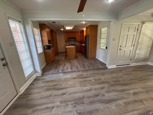 $1,800 | 9834 Cal Road, Baton Rouge, LA 70809