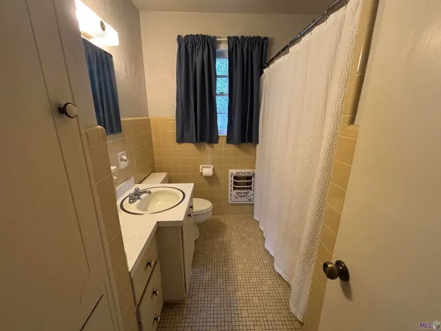 $1,800 | 9834 Cal Road, Baton Rouge, LA 70809