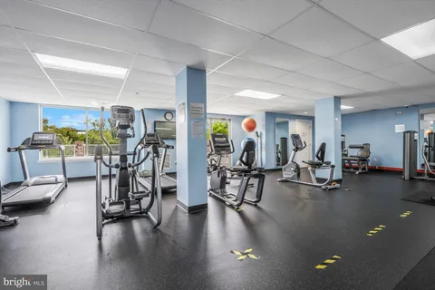 $325,000 | 6301 Edsall Road, Unit 504, Alexandria, VA 22312