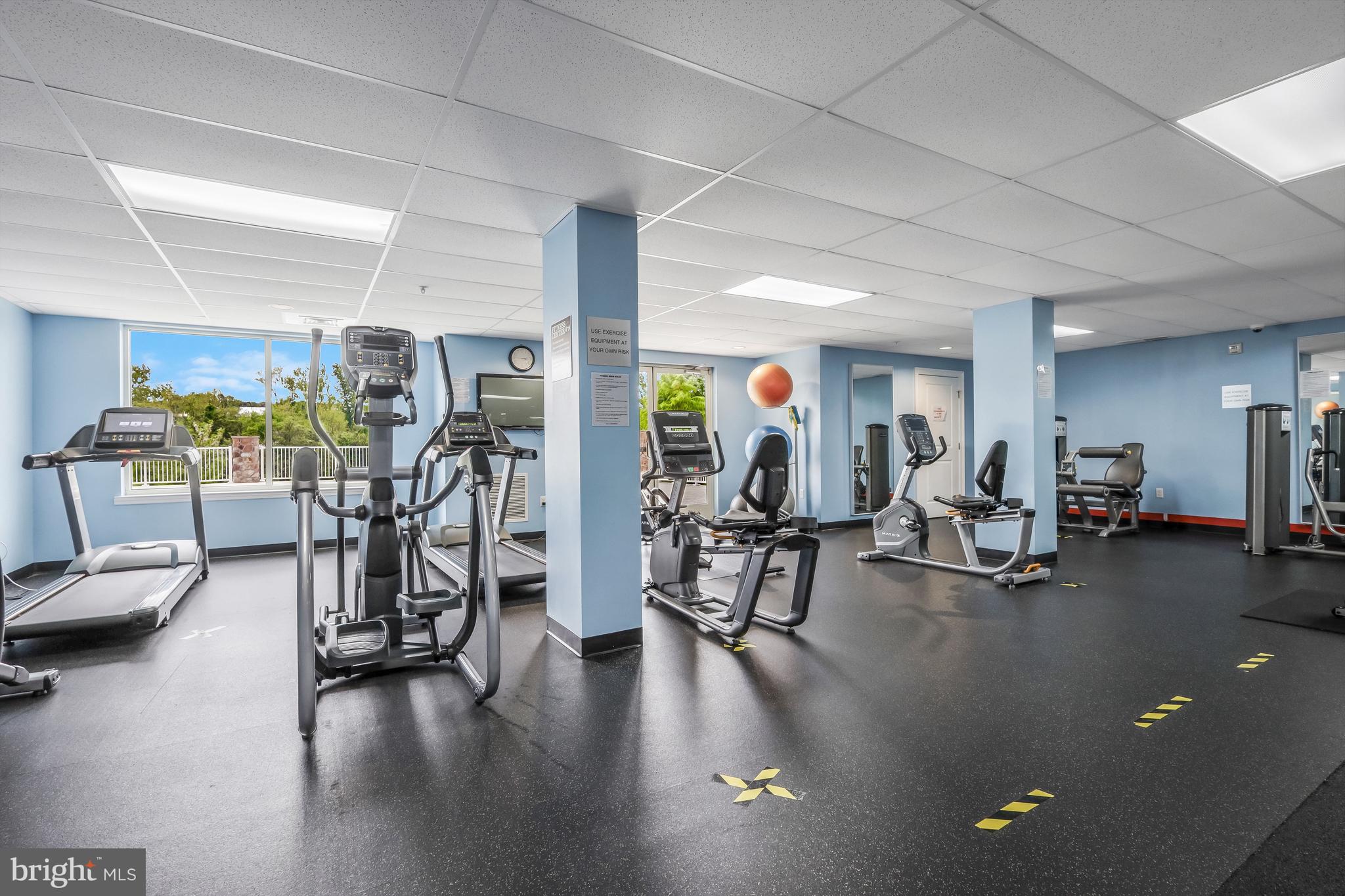 6301 Edsall Road, Unit 504 Alexandria, VA 22312 - Photo 35 of 39