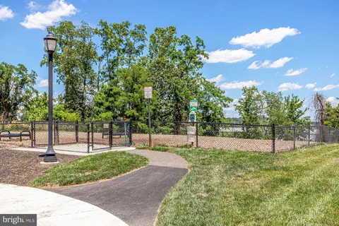 $325,000 | 6301 Edsall Road, Unit 504, Alexandria, VA 22312