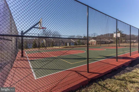 $325,000 | 6301 Edsall Road, Unit 504, Alexandria, VA 22312