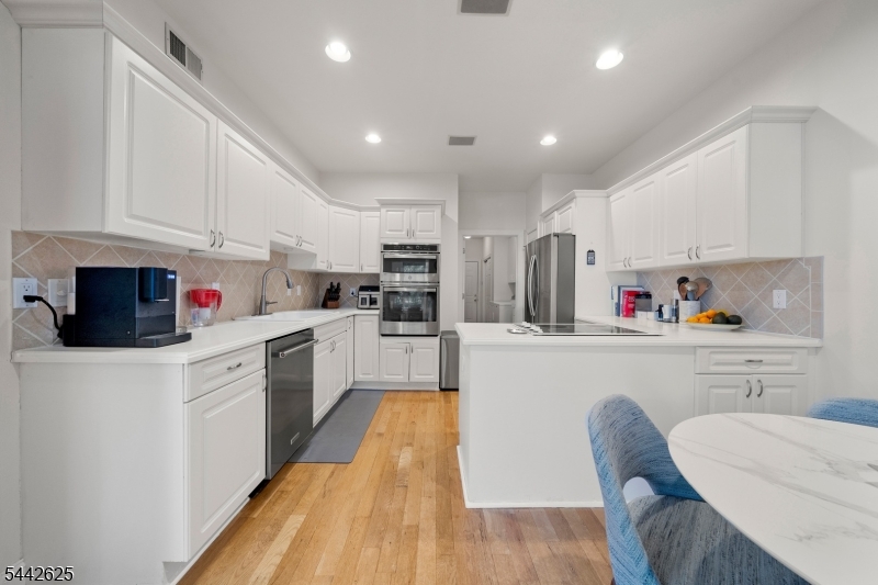 8 Hurlingham Club Road Far Hills, NJ 07931 - Photo 8 of 26