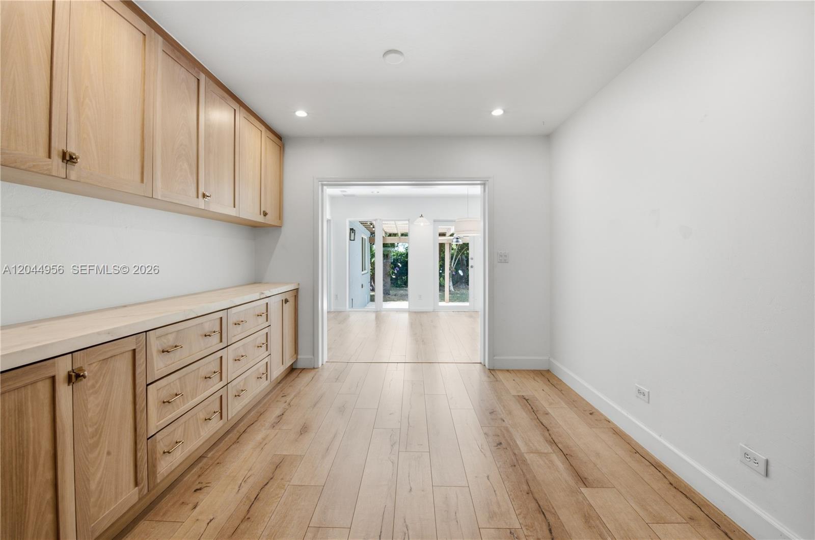 7220 Southwest 53rd Court Miami, FL 33143 - Photo 5 of 24