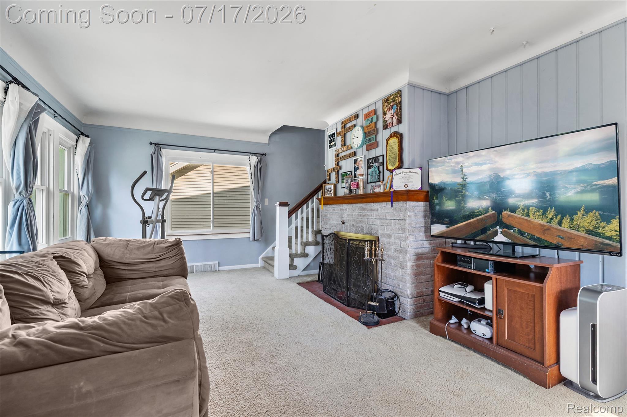 34604 Chestnut Street Wayne, MI 48184 - Photo 5 of 35 018.jpg