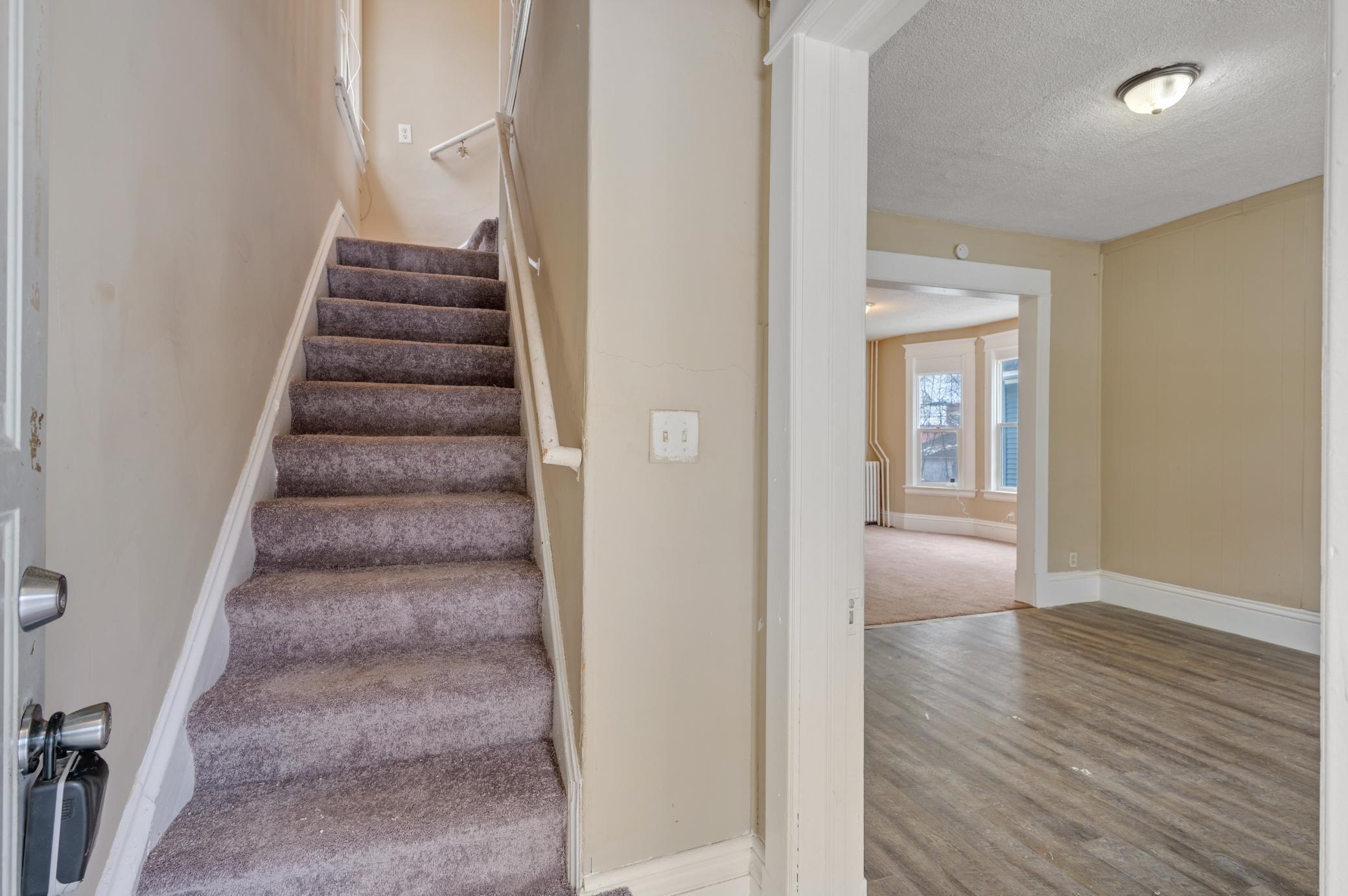 940 Albemarle Street St. Paul, MN 55117 - Photo 4 of 40