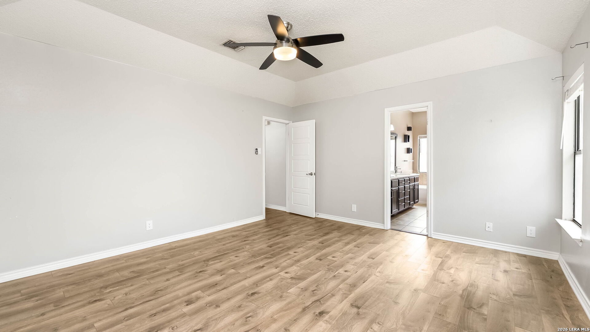 9806 Pebble Ridge Drive Converse, TX 78109 - Photo 13 of 24