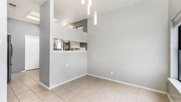 $1,850 | 9806 Pebble Ridge Drive, Converse, TX 78109