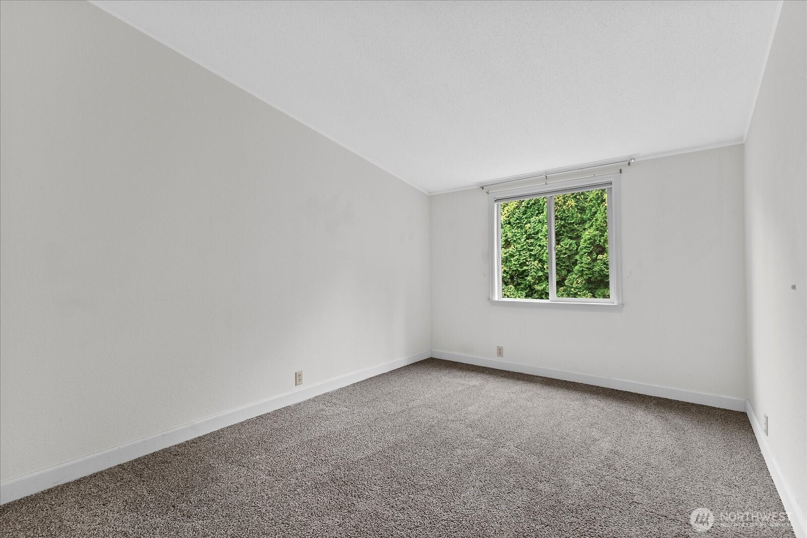 1427 100th Street Southwest, Unit 67 Everett, WA 98204 - Photo 17 of 26