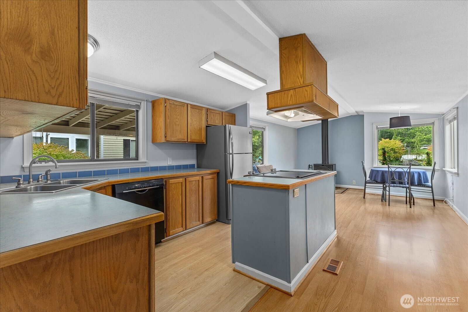 1427 100th Street Southwest, Unit 67 Everett, WA 98204 - Photo 9 of 26